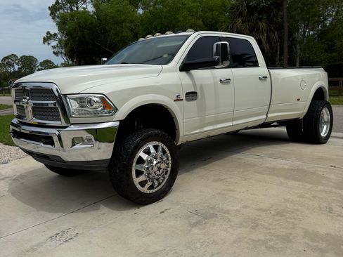 Used 2016 RAM 3500 Laramie Longhorn AWD/4WD image 6