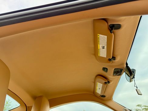 Used 2011 Porsche Cayman image 28