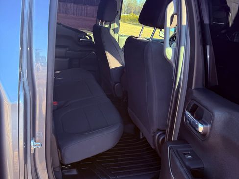 Used 2021 Chevrolet Silverado 1500 Custom image 12