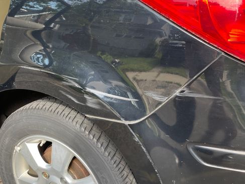 Used 2008 Nissan Versa Hatchback FWD image 18