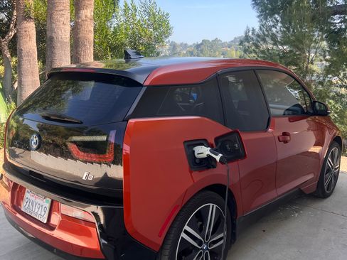 Used 2014 BMW i3 w/ Range Extender RWD image 5