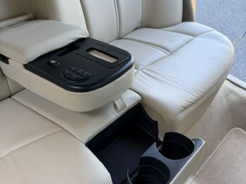 Used 2006 Lincoln Town Car Signature L RWD image 11