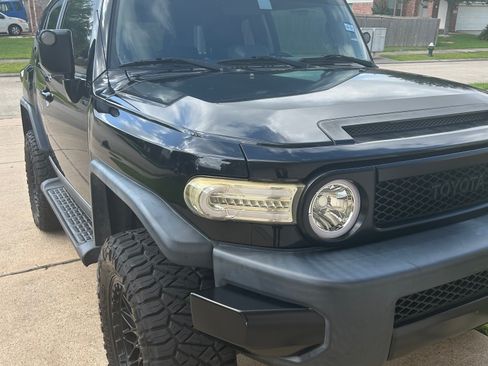 Used 2008 Toyota FJ Cruiser 2WD w/ Upgrade Pkg 2 image 4