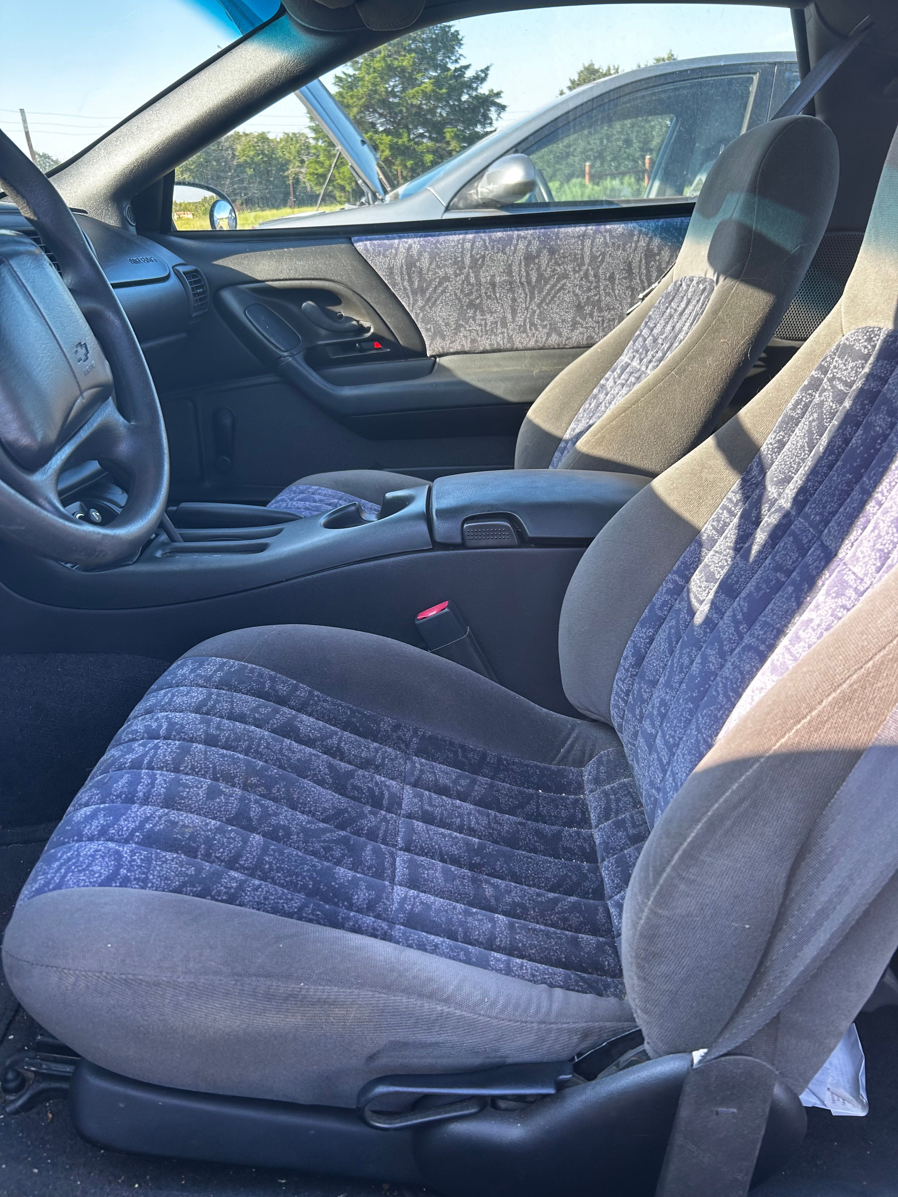 Used 2002 Chevrolet Camaro Z28 RWD image 6