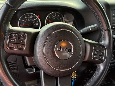 Used 2014 Jeep Wrangler Sport w/ Connectivity Group image 8