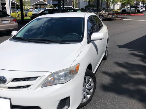 Used 2012 Toyota Corolla LE image 6