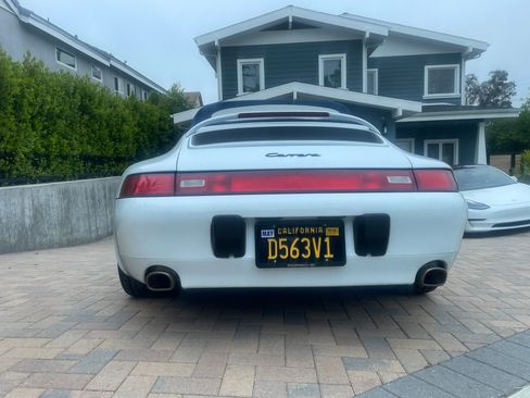 Used 1997 Porsche 911 Carrera image 2