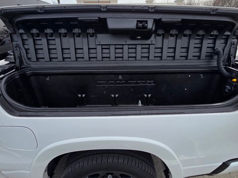 Used 2021 RAM 1500 Limited w/ Night Edition image 17