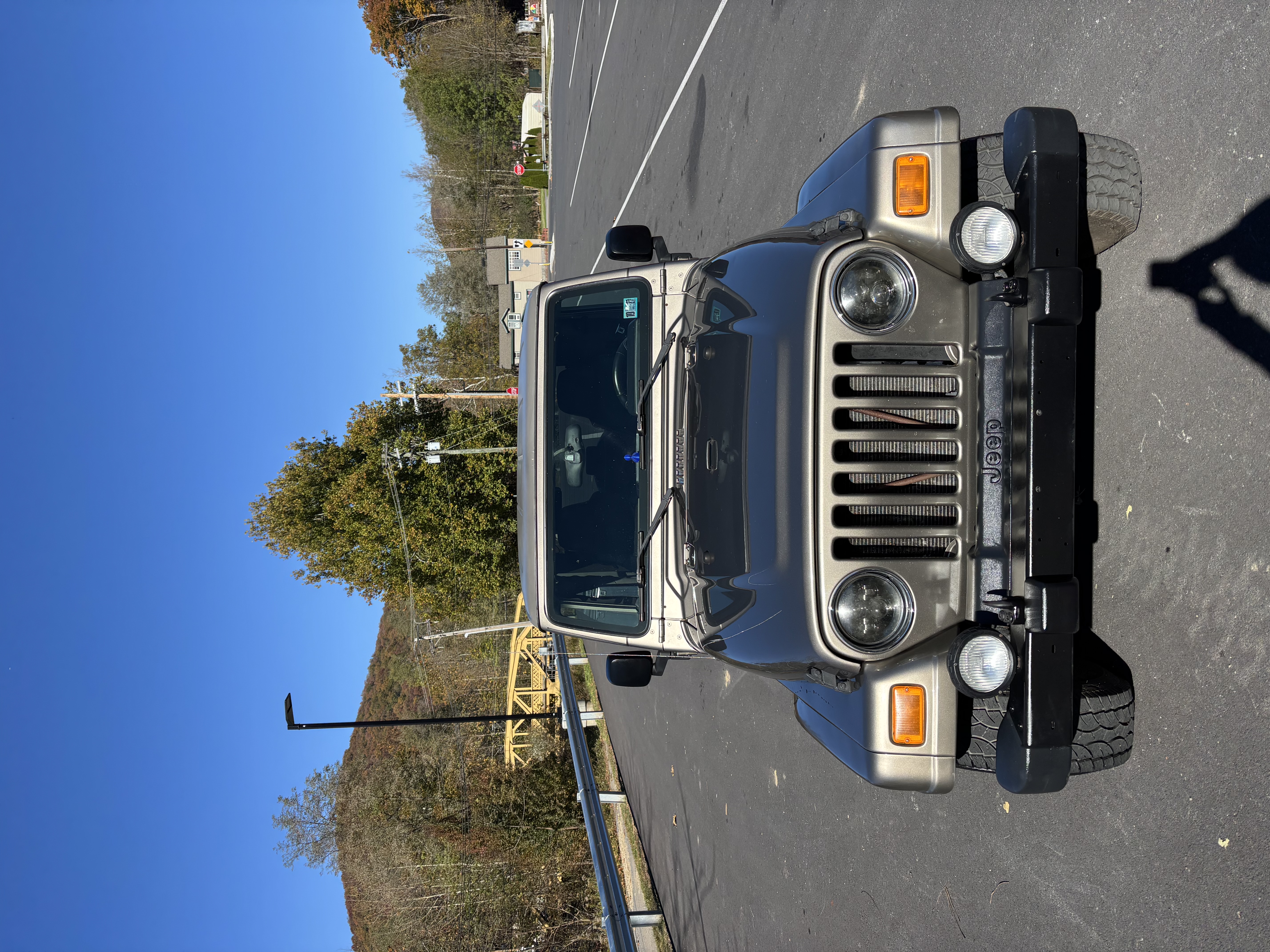 Used 2003 Jeep Wrangler Sahara AWD/4WD image 2