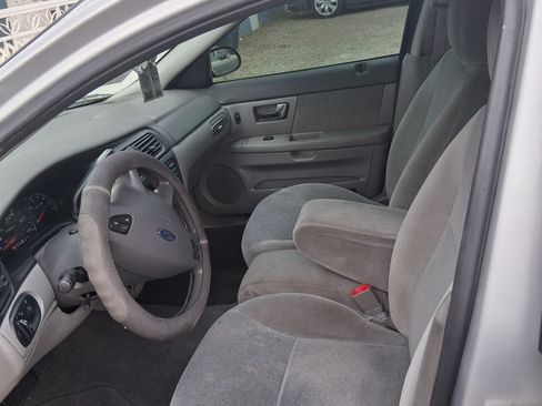 Used 2001 Ford Taurus SES image 10