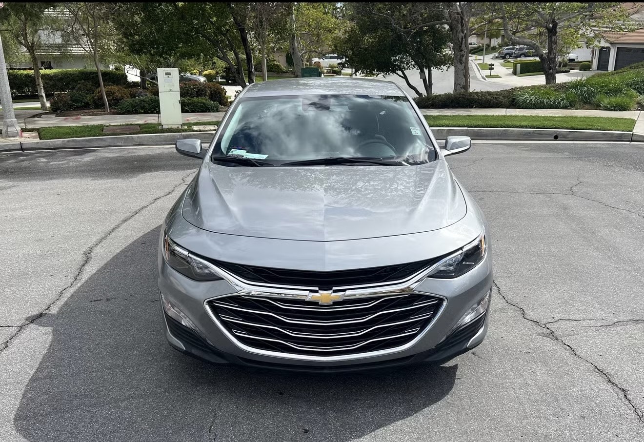 Used 2023 Chevrolet Malibu LT FWD image 2