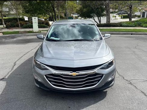 Used 2023 Chevrolet Malibu LT FWD image 2