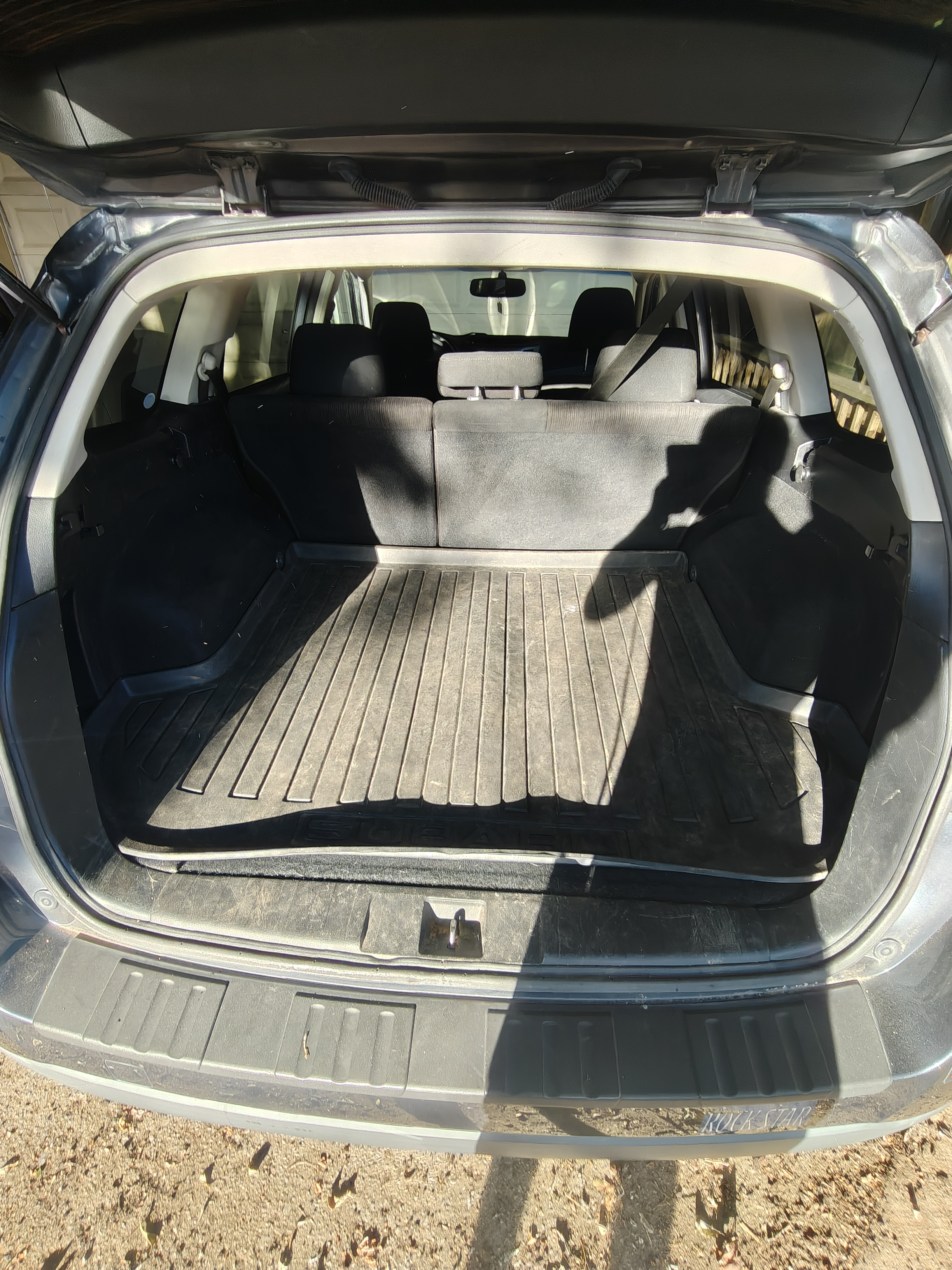 Used 2013 Subaru Outback 2.5i Premium w/ All-Weather Pkg AWD/4WD image 12