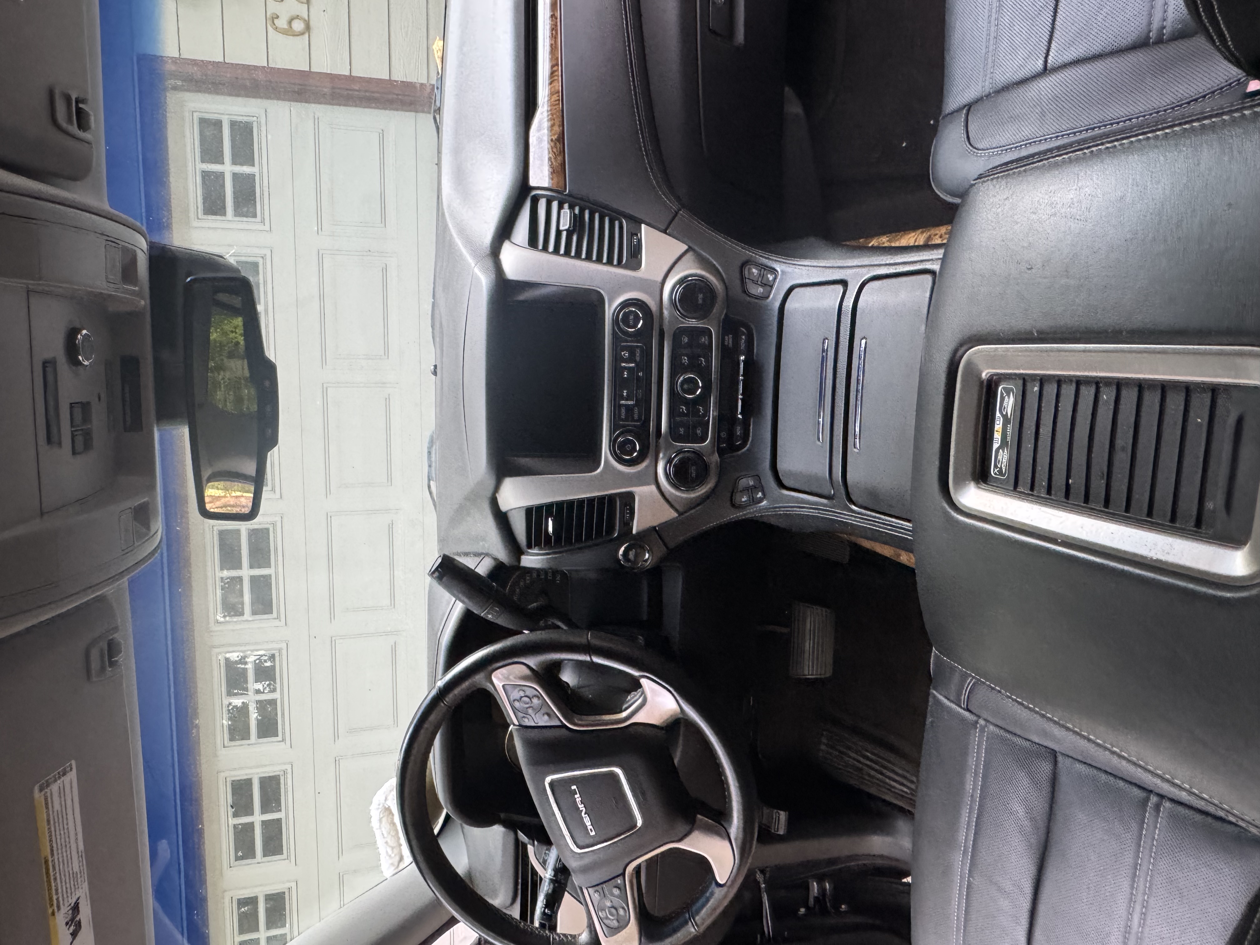 Used 2015 GMC Yukon Denali w/ Open Road Package AWD/4WD image 5