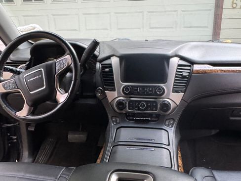 Used 2015 GMC Yukon Denali w/ Open Road Package AWD/4WD image 5