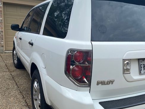 Used 2007 Honda Pilot LX image 10