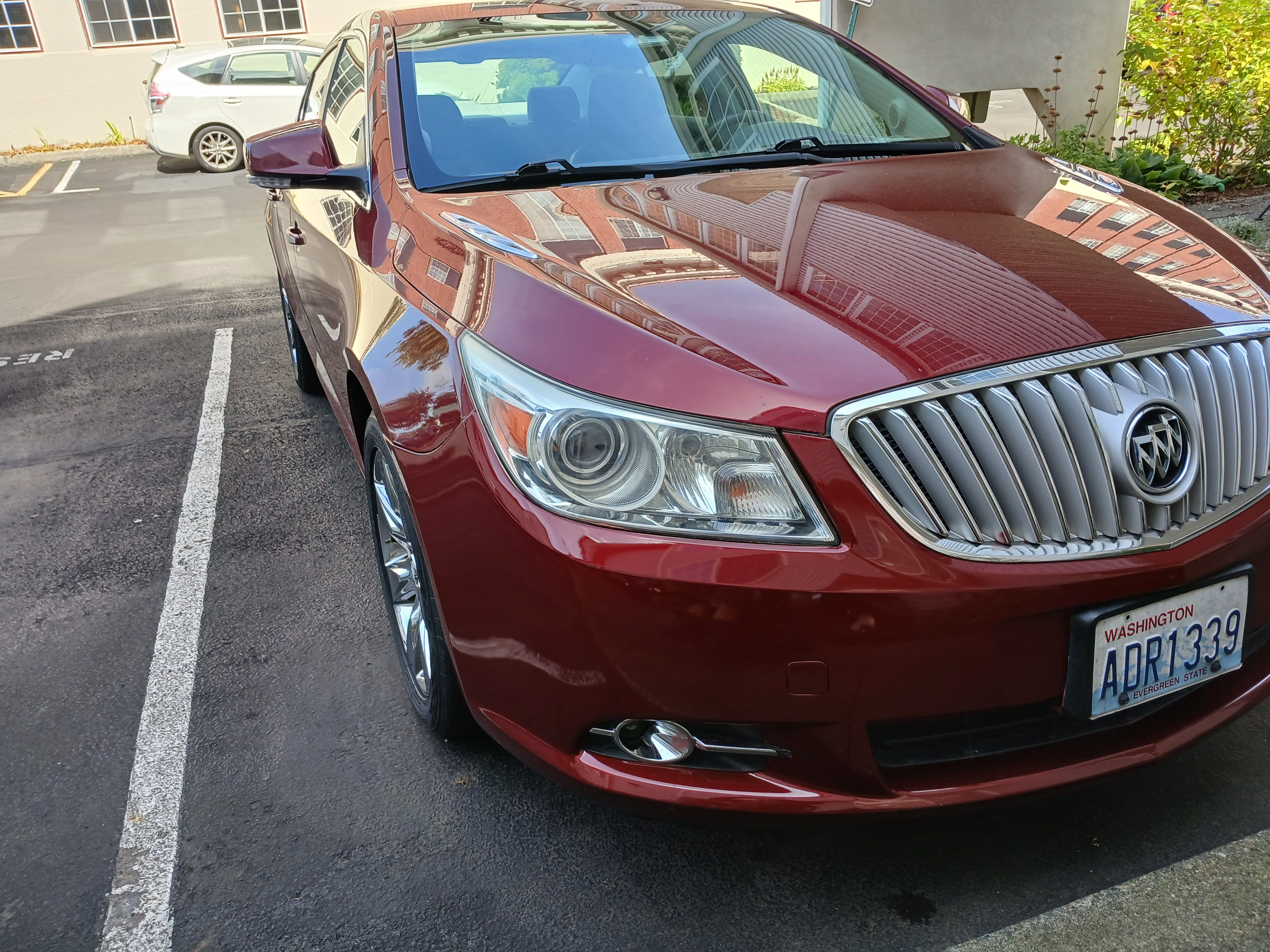 Used 2011 Buick LaCrosse CXL w/ Driver Confidence Package FWD image 23