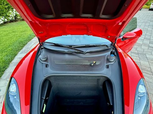 Used 2018 Porsche 718 Cayman GTS RWD image 21