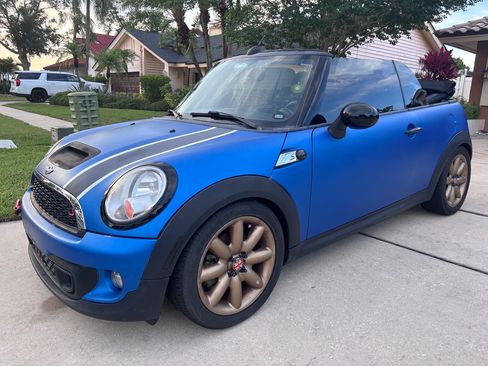 Used 2014 MINI Cooper S FWD image 9