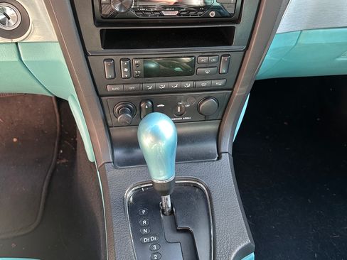 Used 2002 Ford Thunderbird image 8