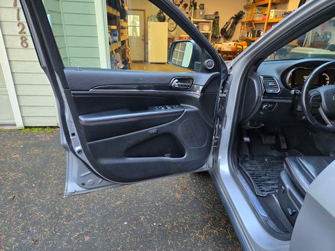 Used 2019 Jeep Grand Cherokee Trailhawk w/ Trailhawk Luxury Group image 20