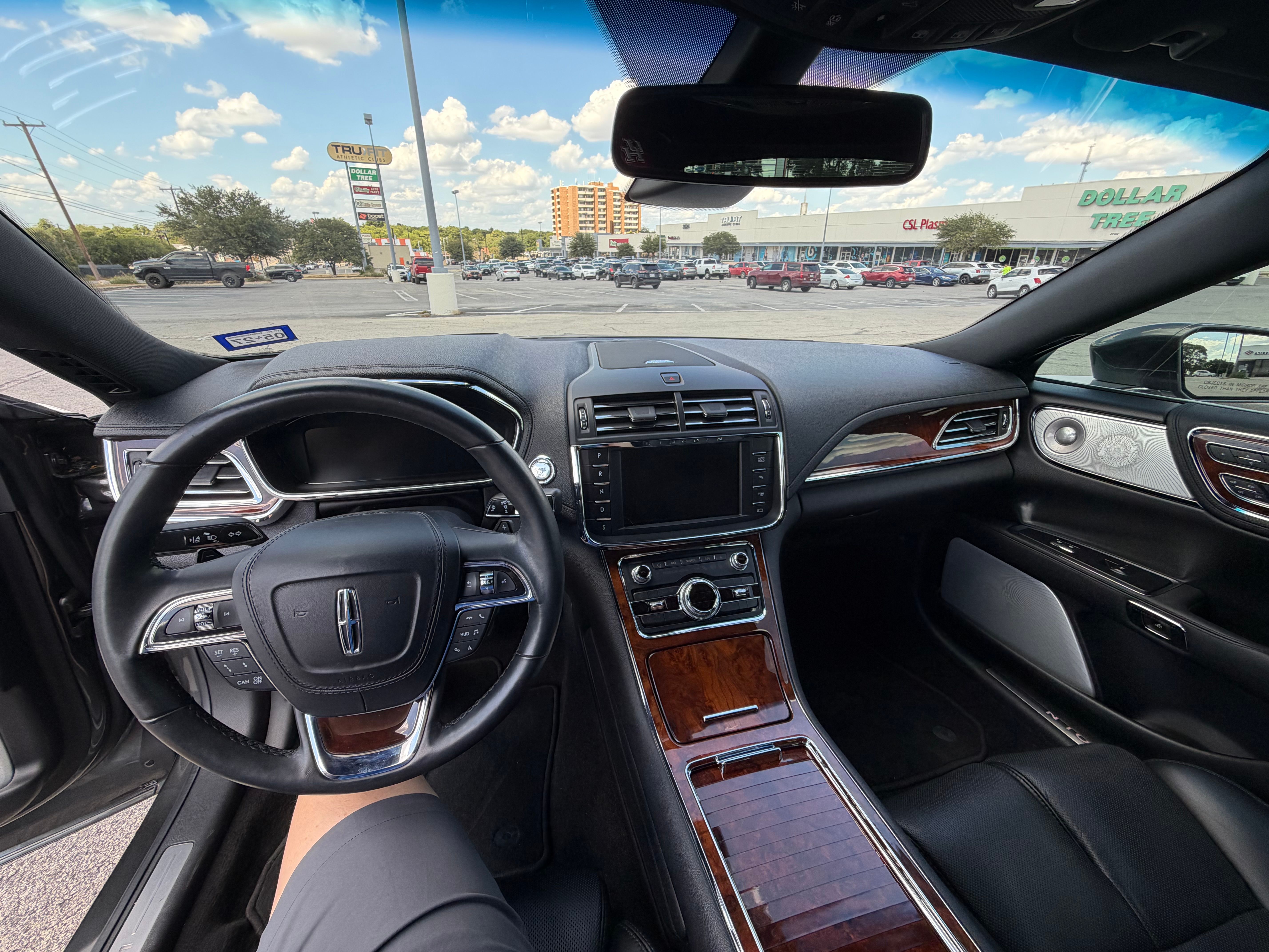 Used 2020 Lincoln Continental Reserve w/ Luxury Package AWD/4WD image 12