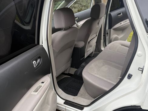 Used 2010 Nissan Rogue S w/ 360 Degree Value Pkg image 8