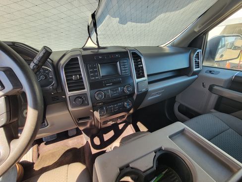 Used 2016 Ford F150 XLT image 1