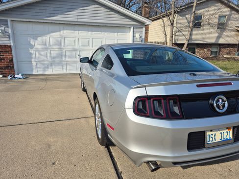 Used 2014 Ford Mustang Premium w/ Equipment Group 202A image 6
