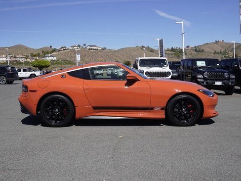 Used 2024 Nissan Z Performance w/ Heritage Edition image 2