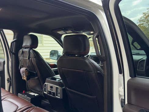 Used 2018 Ford F150 King Ranch w/ Equipment Group 601A Luxury image 9