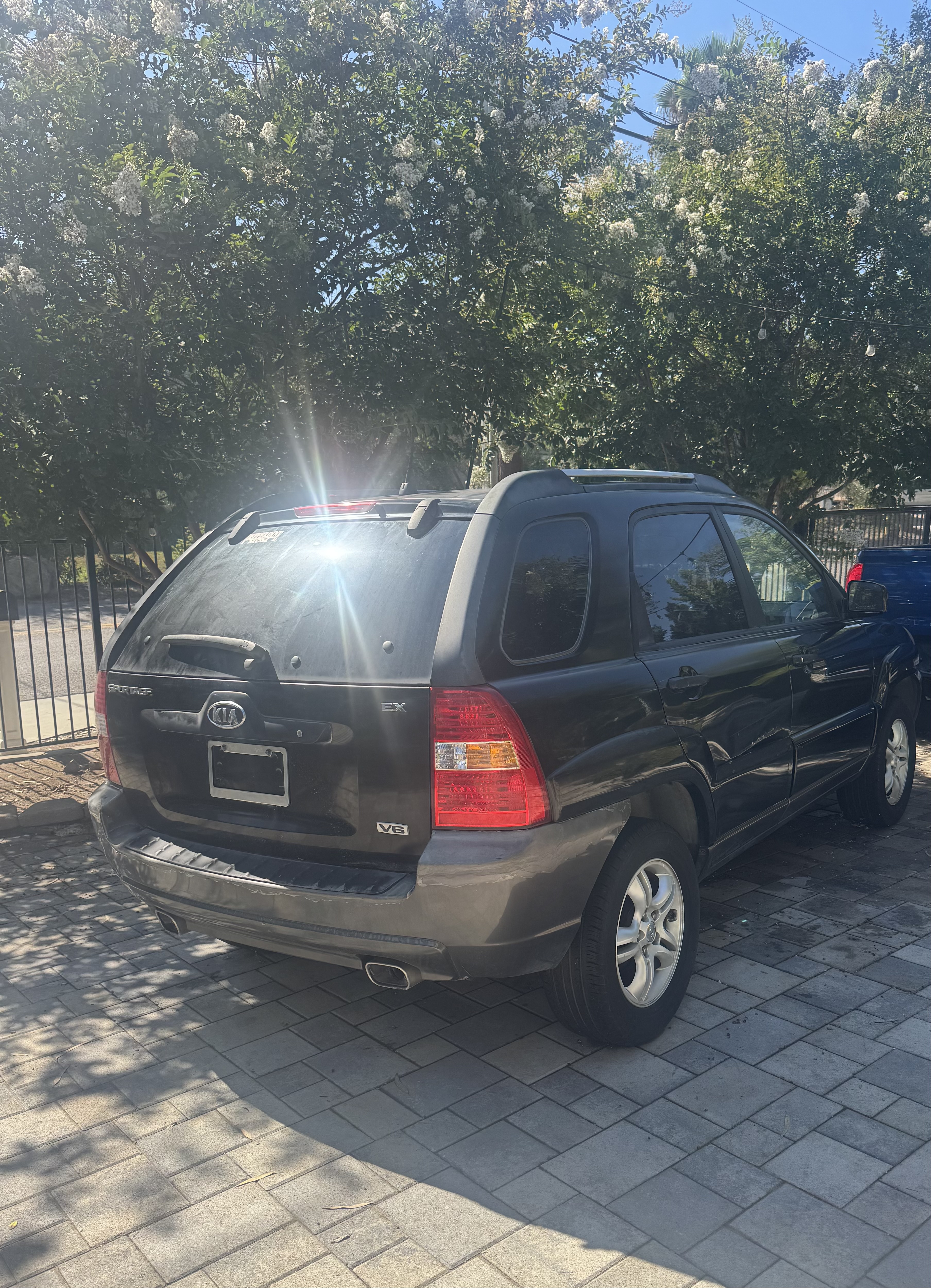 Used 2006 Kia Sportage EX FWD image 1