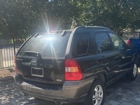 Used 2006 Kia Sportage EX FWD image 1