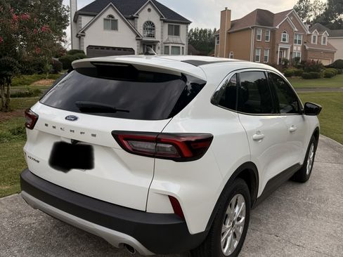 Used 2023 Ford Escape Active FWD image 5