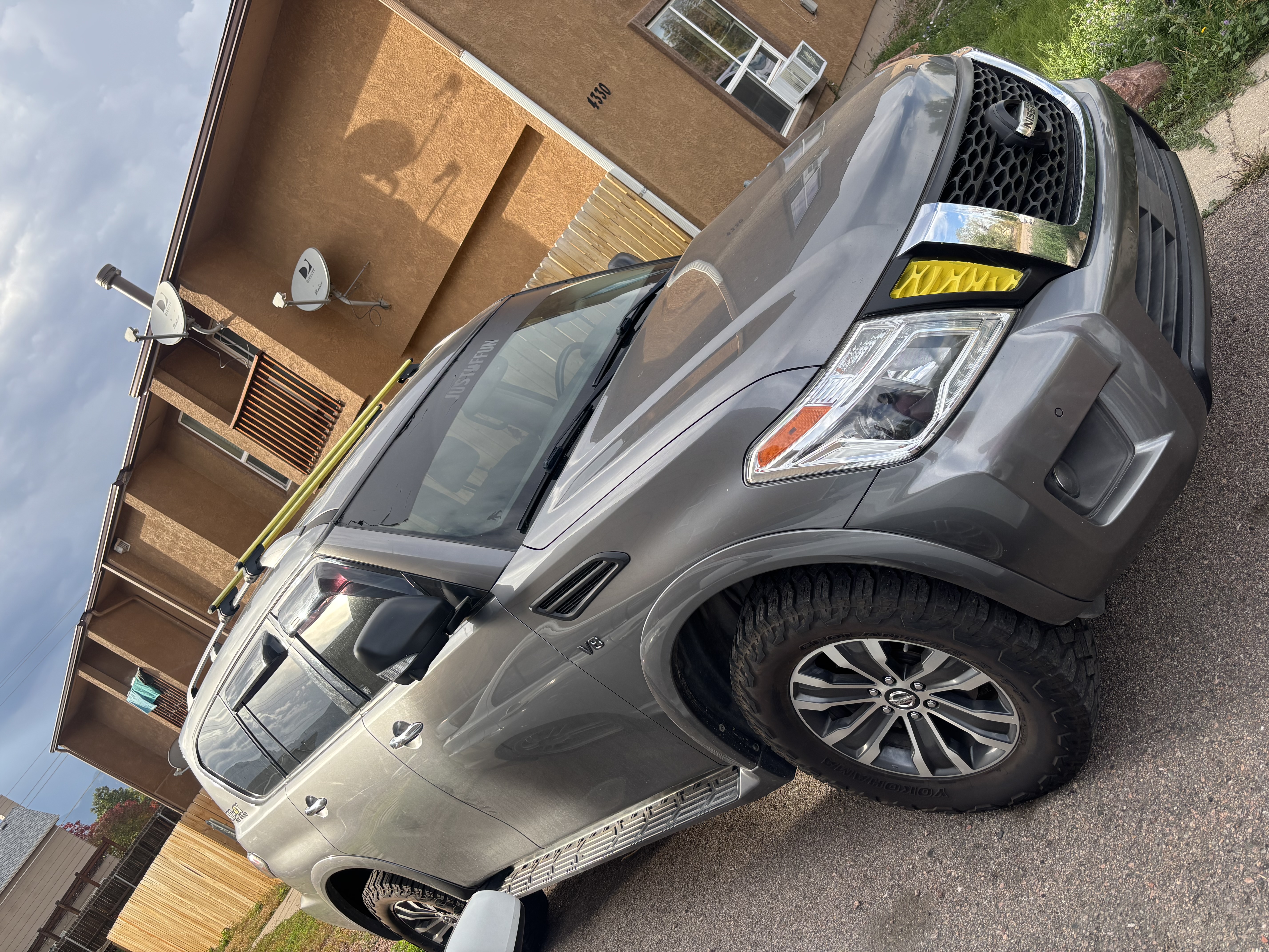 Used 2019 Nissan Armada SL w/ Premium Package AWD/4WD image 2