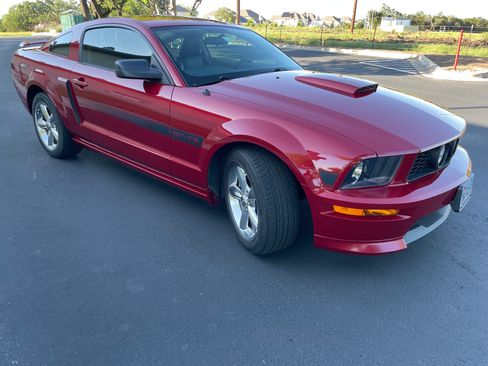 Used 2008 Ford Mustang GT Premium image 4