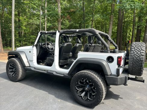 Used 2017 Jeep Wrangler Unlimited Sport w/ Quick Order Package 24S image 2