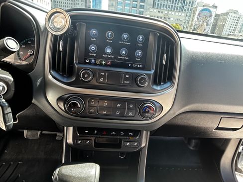 Used 2021 Chevrolet Colorado Z71 AWD/4WD image 11