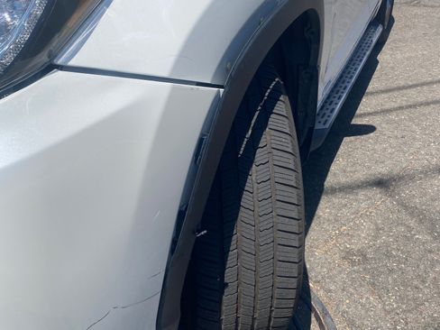 Used 2019 Toyota Highlander Limited Platinum AWD/4WD image 5