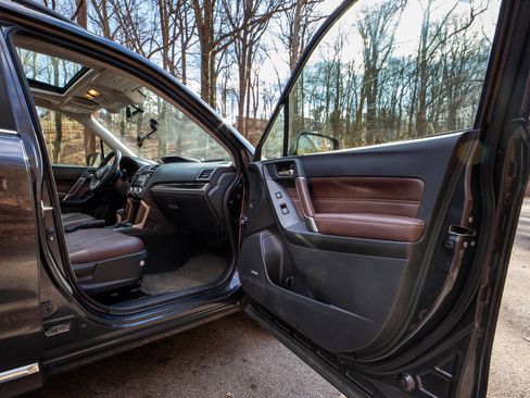 Used 2017 Subaru Forester 2.0XT Touring image 18