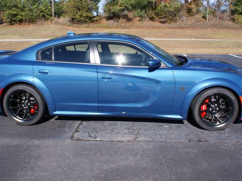 Used 2021 Dodge Charger SRT Hellcat RWD image 4