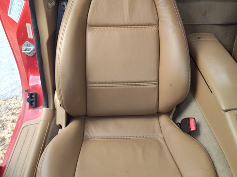 Used 1999 MAZDA MX-5 Miata 10th Anniversary Edition image 2