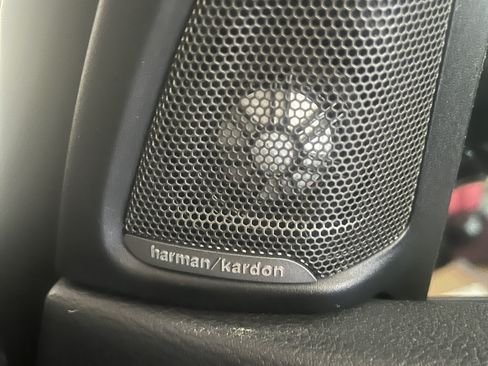 Used 2016 BMW X5 xDrive40e image 19