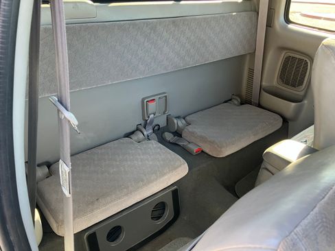Used 2004 Toyota Tacoma PreRunner RWD image 5