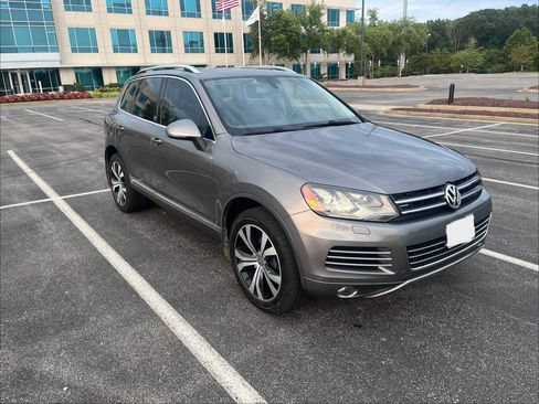 Used 2012 Volkswagen Touareg TDI AWD/4WD image 1