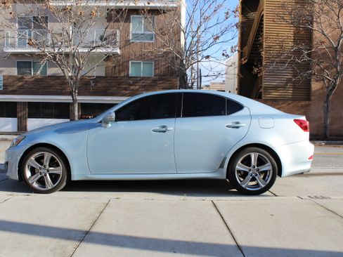 Used 2011 Lexus IS 250 w/ Premium Pkg Value Edition image 6
