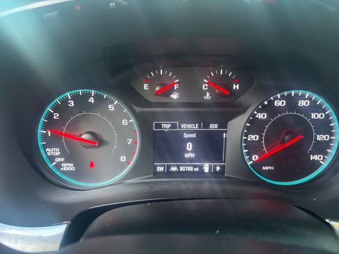 Used 2022 Chevrolet Traverse LS w/ Safety Package AWD/4WD image 12