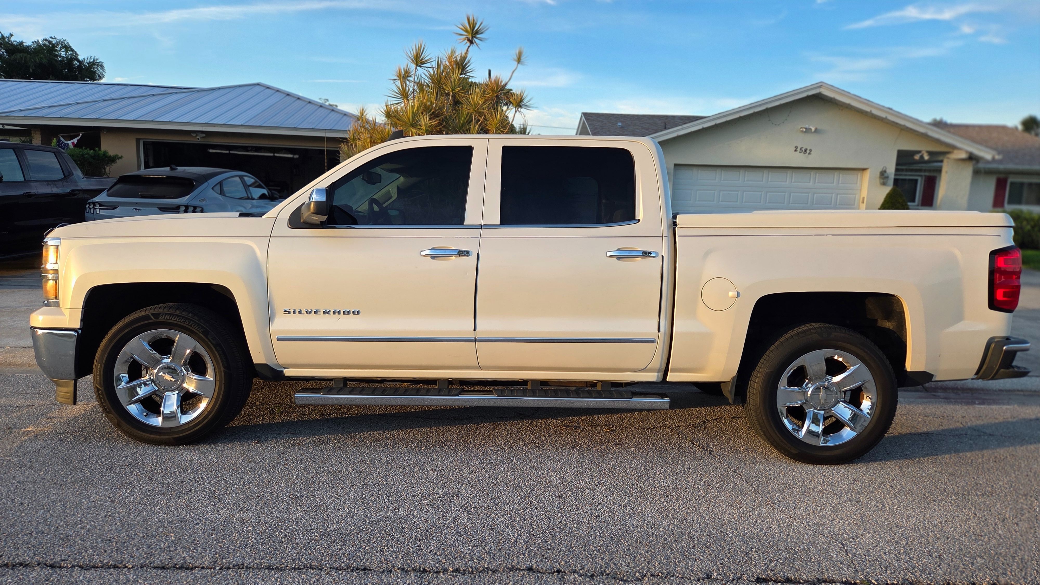 Used 2015 Chevrolet Silverado 1500 LTZ w/ LTZ Plus Package RWD image 1