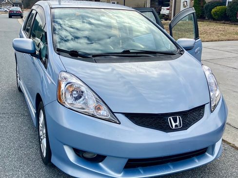 Used 2010 Honda Fit Sport image 2