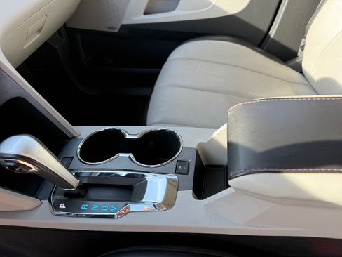 Used 2014 Chevrolet Equinox LTZ image 11